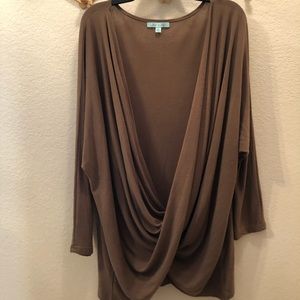 Long Sleeve Twist Top